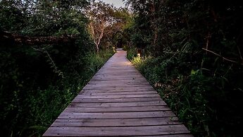 Royal Thonga Safari Lodge