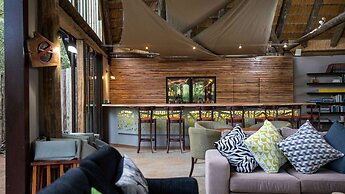 Royal Thonga Safari Lodge