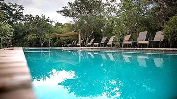 Royal Thonga Safari Lodge