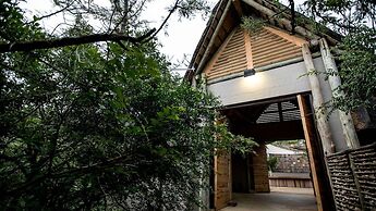 Royal Thonga Safari Lodge