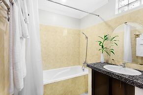 The Cockatoo Nature Resort & Spa