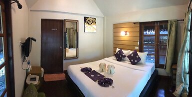 Lipe Sunset Forest Resort