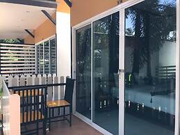 NT House Koh Lipe Resort