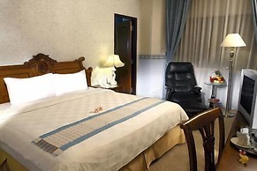 Hotel Grand Tiga Mustika