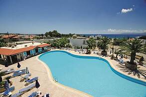 Coliseum Studios & Apartments