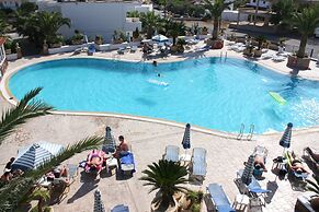 Coliseum Studios & Apartments