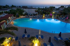 Coliseum Studios & Apartments