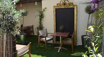 Hôtel Les Corps Saints