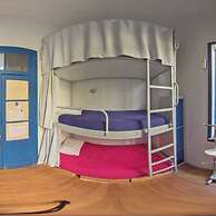 Brasileranza Hostel