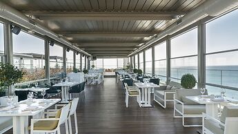 Crowne Plaza Istanbul Florya by IHG