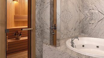 Crowne Plaza Istanbul Florya by IHG