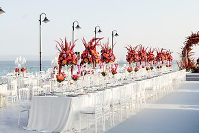 Crowne Plaza Istanbul Florya by IHG