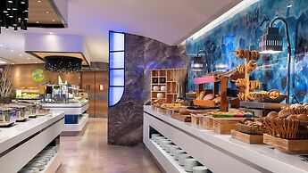 Crowne Plaza Istanbul Florya by IHG