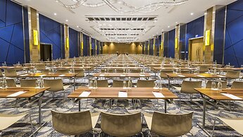 Crowne Plaza Istanbul Florya by IHG