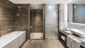 Crowne Plaza Istanbul Florya by IHG