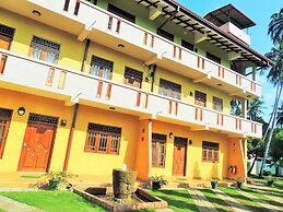 Airport Green View Resort