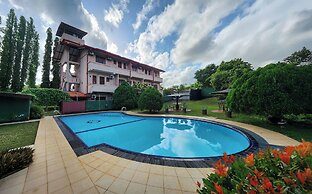 Airport Green View Resort