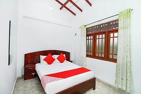 Airport Green View Resort