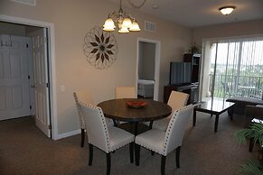 Universal Studio's Area Apt by CozyKey