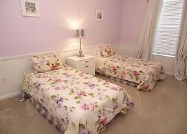 Universal Studio's Area Apt by CozyKey