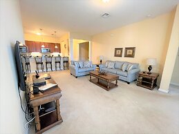 Universal Studio's Area Apt by CozyKey