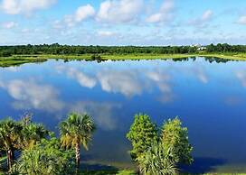 Universal Studio's Area Apt by CozyKey