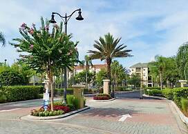 Universal Studio's Area Apt by CozyKey