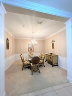 Universal Studio's Area Apt by CozyKey