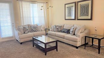 Universal Studio's Area Apt by CozyKey