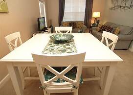 Universal Studio's Area Apt by CozyKey