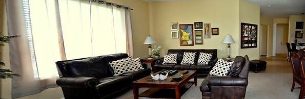 Universal Studio's Area Apt by CozyKey