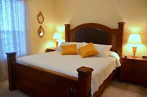 Universal Studio's Area Apt by CozyKey