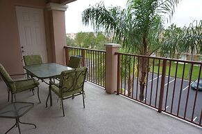 Universal Studio's Area Apt by CozyKey