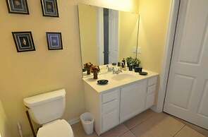 Universal Studio's Area Apt by CozyKey