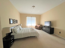 Universal Studio's Area Apt by CozyKey