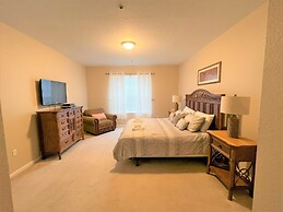 Universal Studio's Area Apt by CozyKey