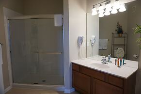 Universal Studio's Area Apt by CozyKey