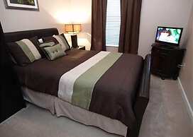 Universal Studio's Area Apt by CozyKey