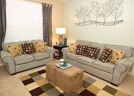 Universal Studio's Area Apt by CozyKey