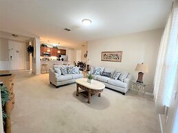 Universal Studio's Area Apt by CozyKey