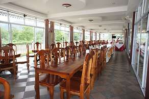 The Grand Riverside Hotel