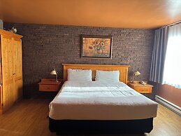 Travelodge by Wyndham Drummondville