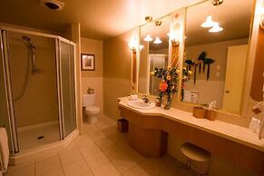 Travelodge by Wyndham Drummondville