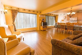 Travelodge by Wyndham Drummondville
