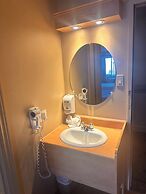 Travelodge by Wyndham Drummondville