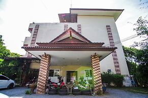 OYO 384 Ban Sabaidee