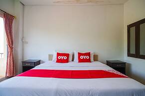 OYO 384 Ban Sabaidee