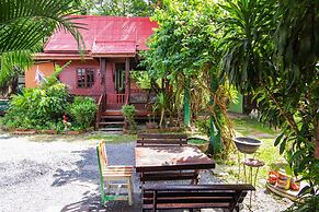 OYO 384 Ban Sabaidee