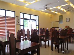 Rovic's Tourist Hotel