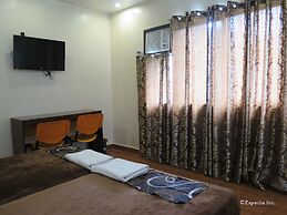 Rovic's Tourist Hotel